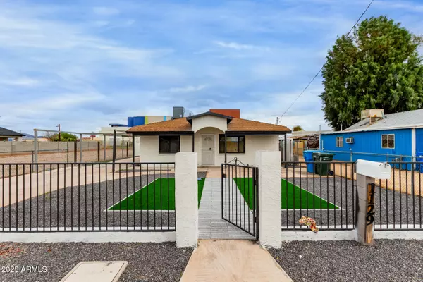 1129 S 10TH Street, Phoenix, AZ 85034