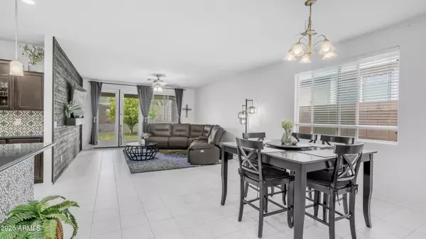 Phoenix, AZ 85085,31318 N 26TH Drive