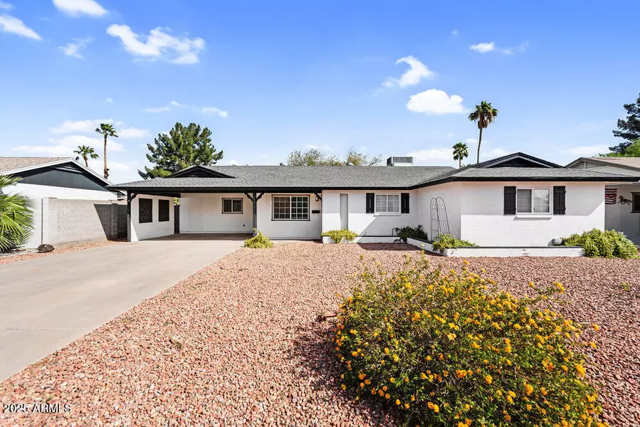 2232 E KAREN Drive, Phoenix, AZ 85022