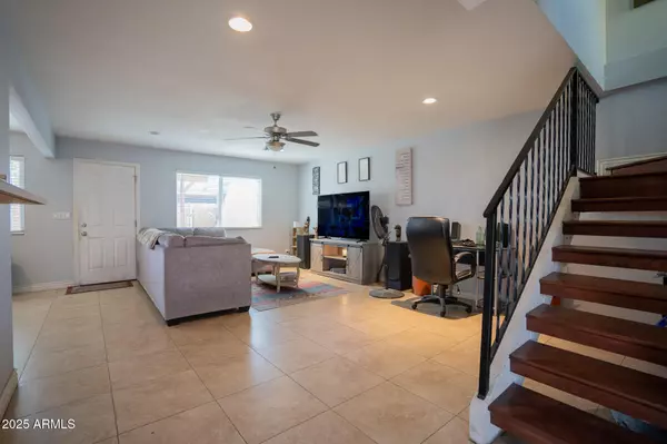 Phoenix, AZ 85021,7126 N 19TH Avenue #122