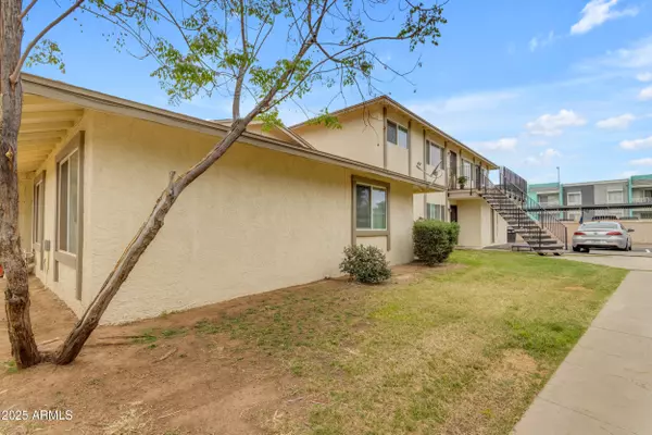 Phoenix, AZ 85051,8124 N 33RD Drive