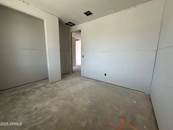 Queen Creek, AZ 85142,22812 E LORDS Way