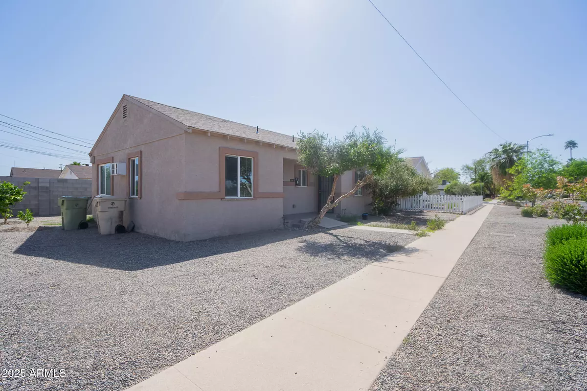 Glendale, AZ 85301,5517 W PALMAIRE Avenue