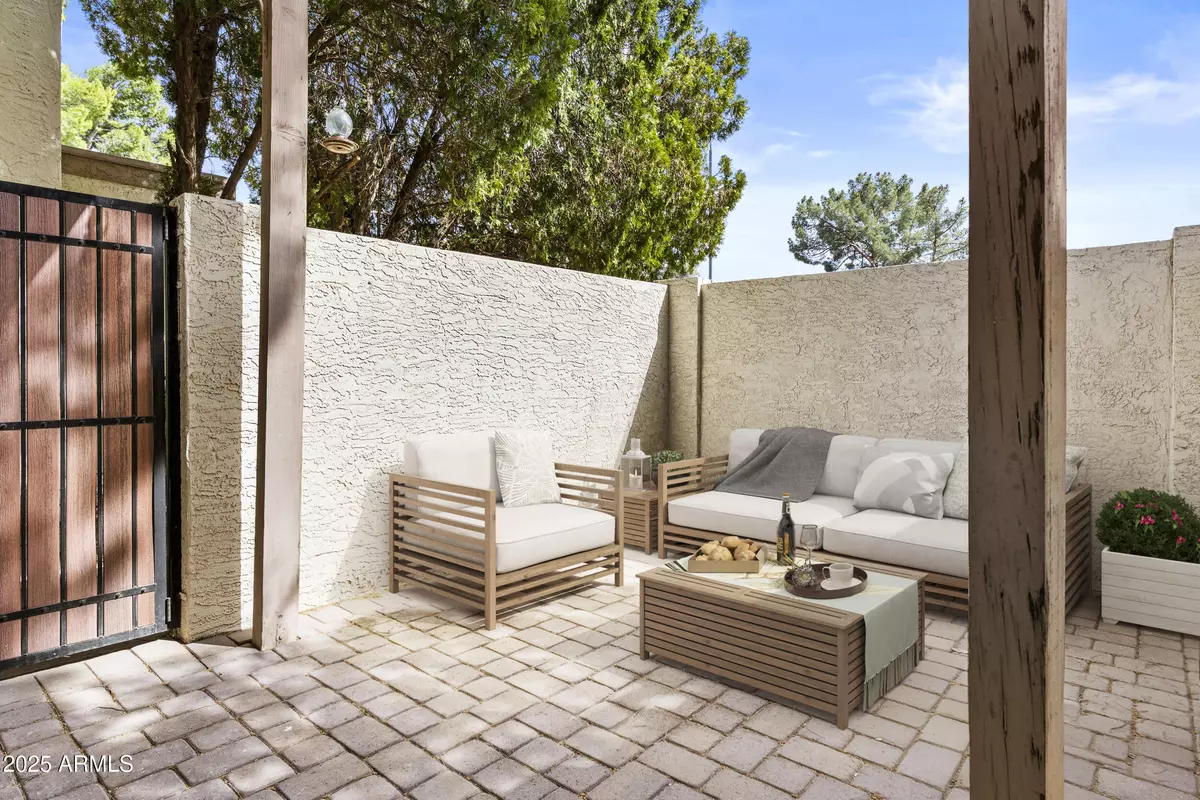 Scottsdale, AZ 85250,6007 N 79TH Street