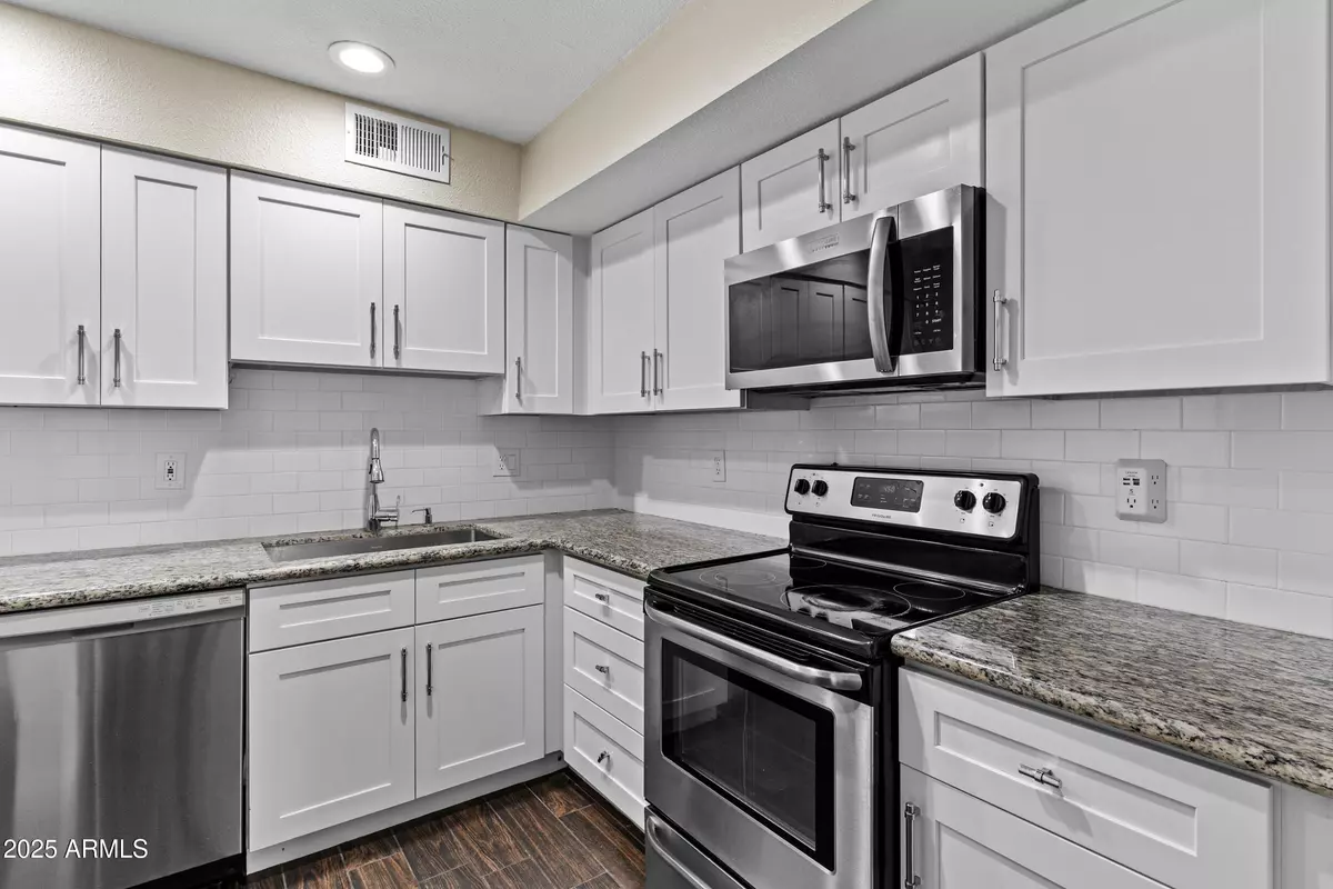Scottsdale, AZ 85250,6007 N 79TH Street