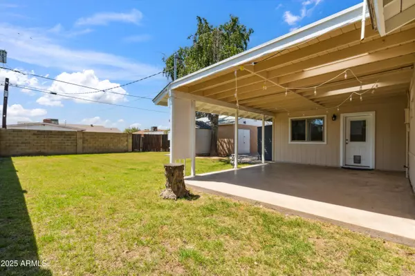 Phoenix, AZ 85015,1529 W ROVEY Avenue