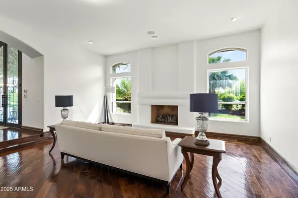 Paradise Valley, AZ 85253,5740 N CASA BLANCA Drive