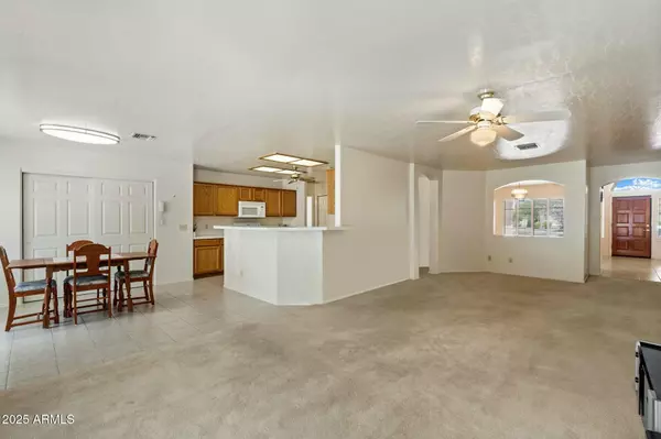 Tempe, AZ 85284,63 W LOS ARBOLES Drive