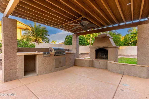 Chandler, AZ 85249,6973 S ROGER Way