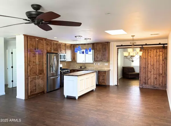 Phoenix, AZ 85029,3514 W ALTADENA Avenue