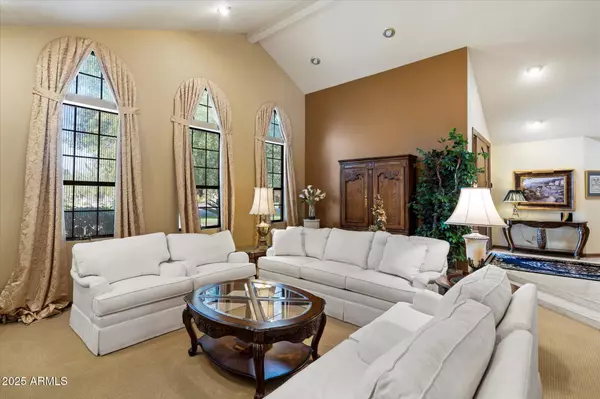 Tempe, AZ 85284,8272 S PECAN GROVE Circle