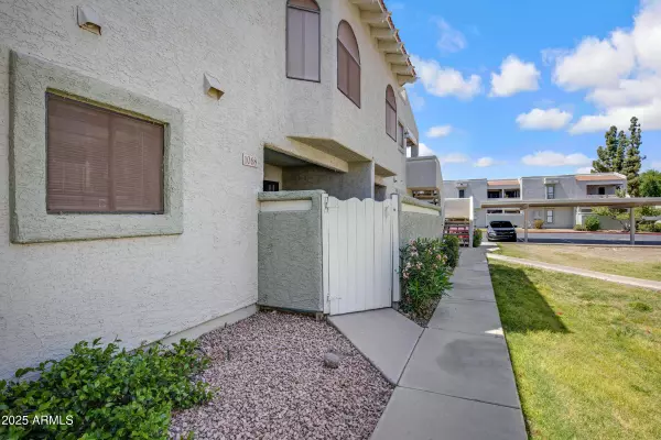 Tempe, AZ 85281,850 S RIVER Drive #1068