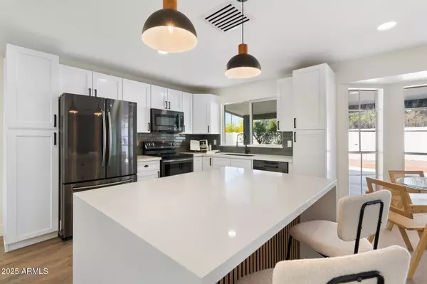 Chandler, AZ 85224,1721 N APACHE Drive