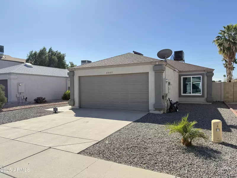 4007 W CHAMA Drive, Glendale, AZ 85310