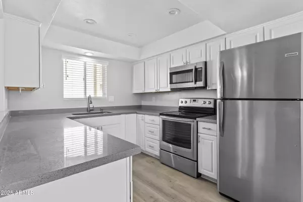 Phoenix, AZ 85014,6030 N 15TH Street #15