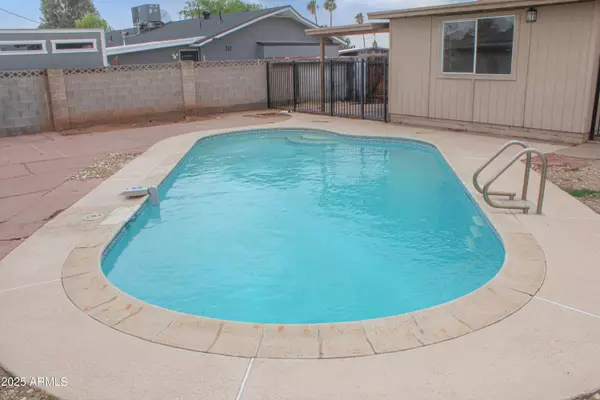 Mesa, AZ 85201,1557 N FERN Circle
