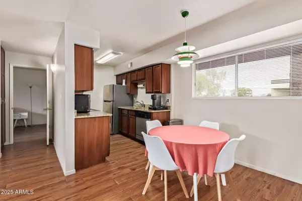Phoenix, AZ 85016,2625 E INDIAN SCHOOL Road #340