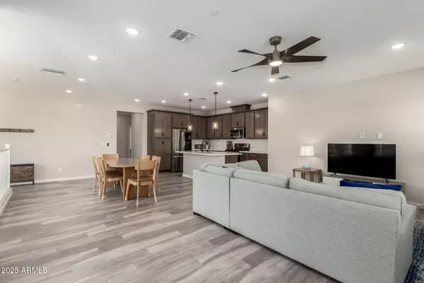 Gilbert, AZ 85297,759 E LARK Street #202