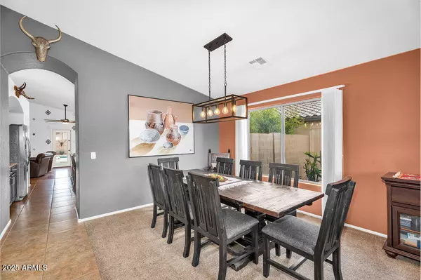Maricopa, AZ 85138,42491 W DESERT FAIRWAYS Drive