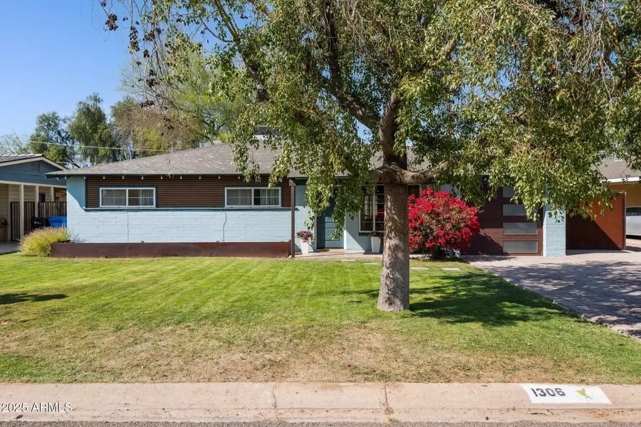 1306 W MEADOWBROOK Avenue, Phoenix, AZ 85013