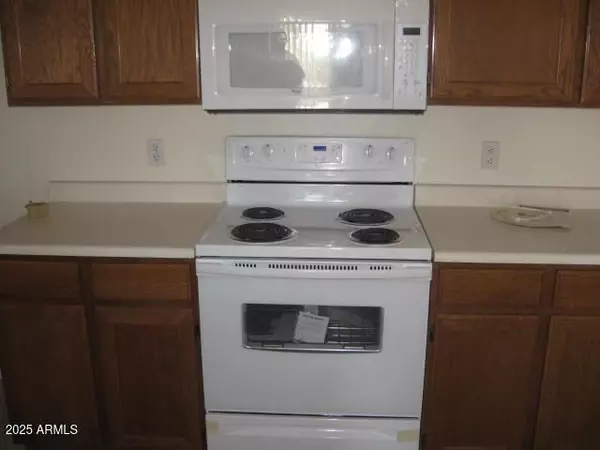 Phoenix, AZ 85027,21418 N 34TH Drive