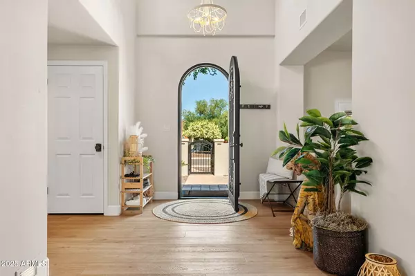 Scottsdale, AZ 85258,9849 E TOPAZ Drive