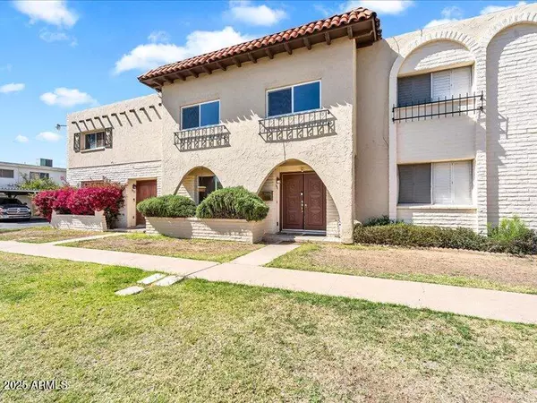 Phoenix, AZ 85015,1921 W HAZELWOOD Parkway