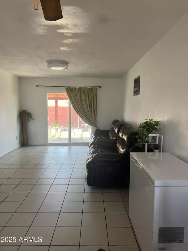 Phoenix, AZ 85017,2829 W MARLETTE Avenue