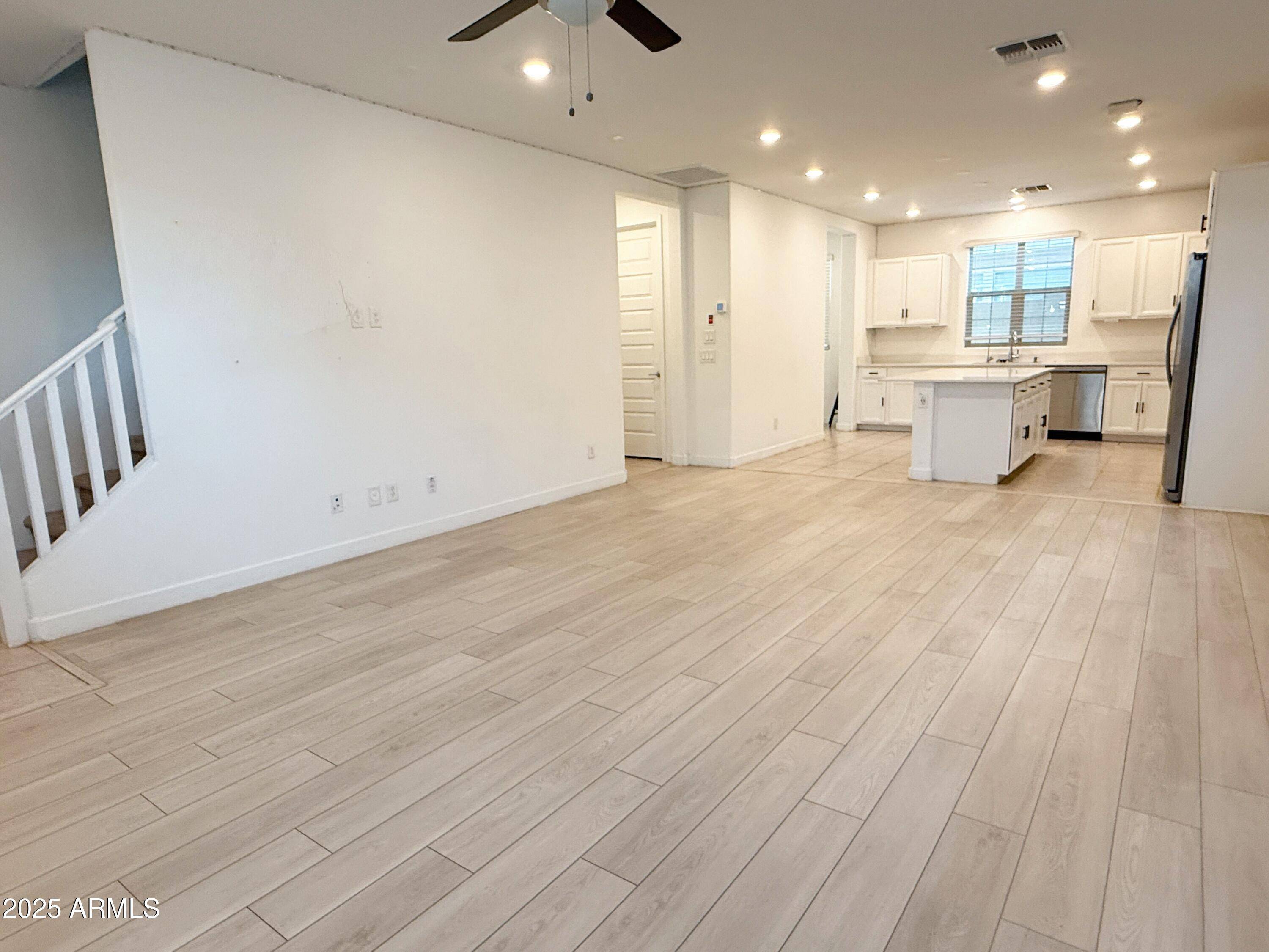 Chandler, AZ 85286,1069 E Sabino Drive
