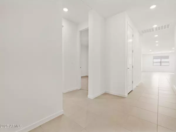 Maricopa, AZ 85138,37341 W SAN CLEMENTE Street