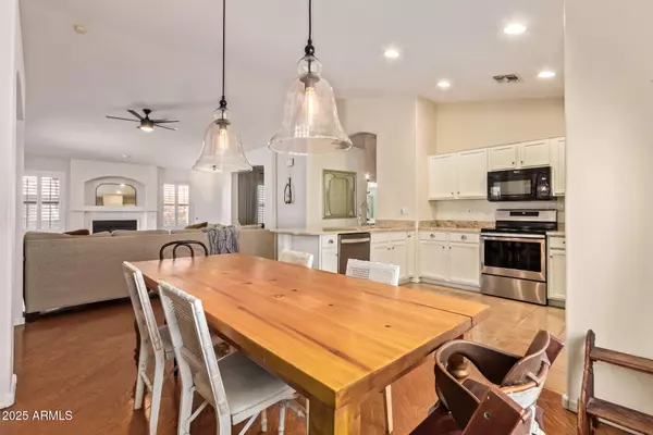 Mesa, AZ 85215,6061 E ROCHELLE Street