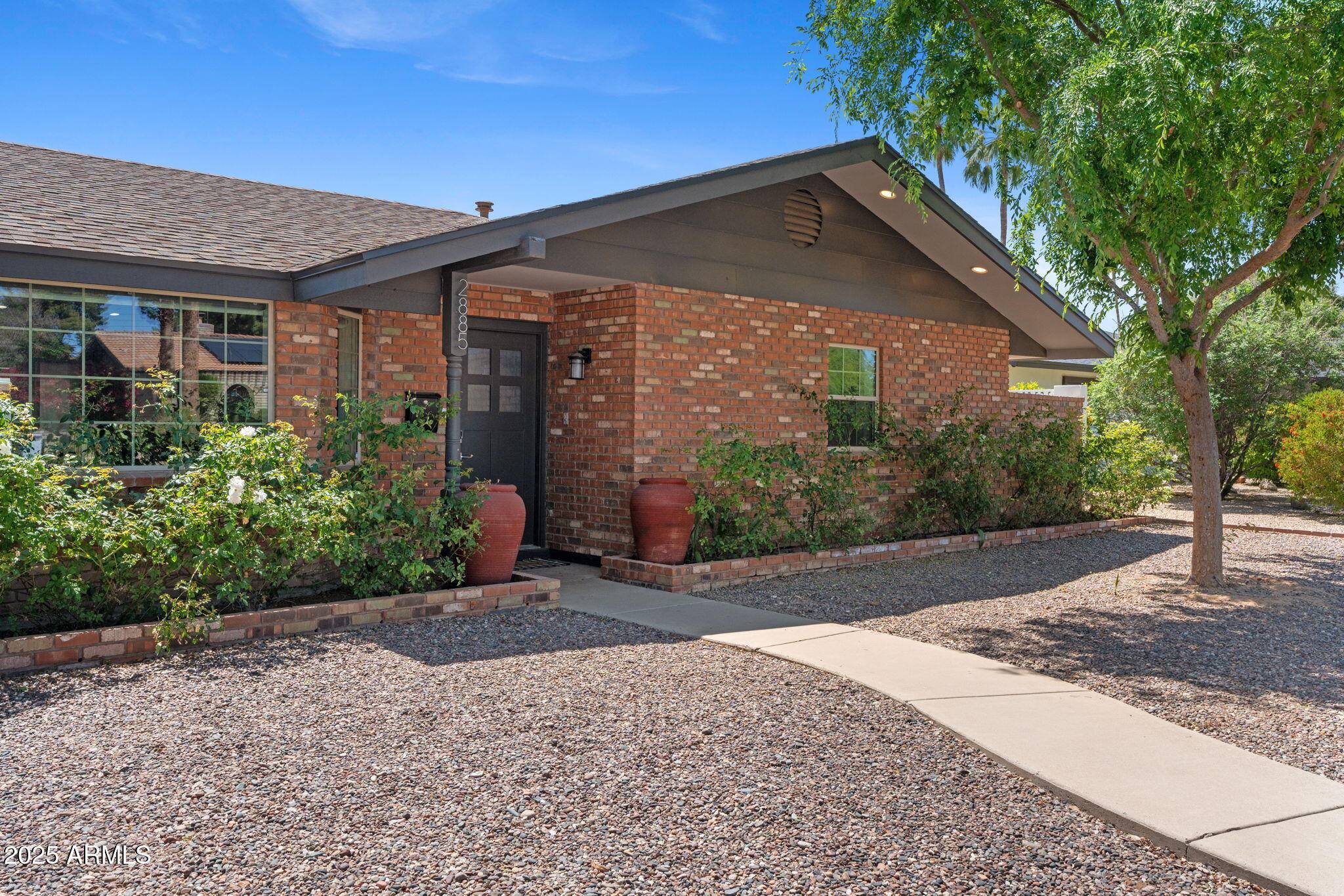Phoenix, AZ 85028,2885 E NORTH Lane