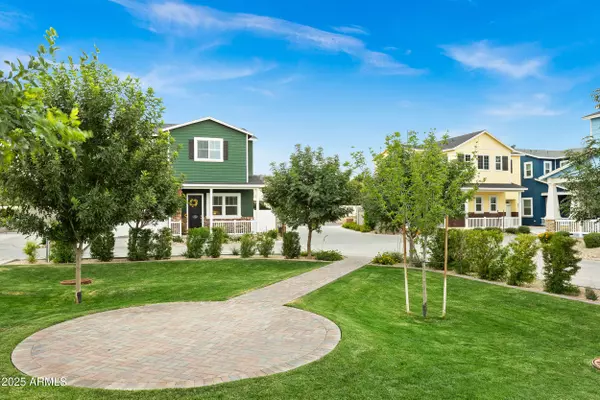 Phoenix, AZ 85022,16875 N 12TH Street #35