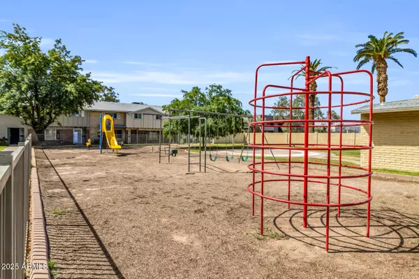 Tempe, AZ 85282,4735 S MILL Avenue