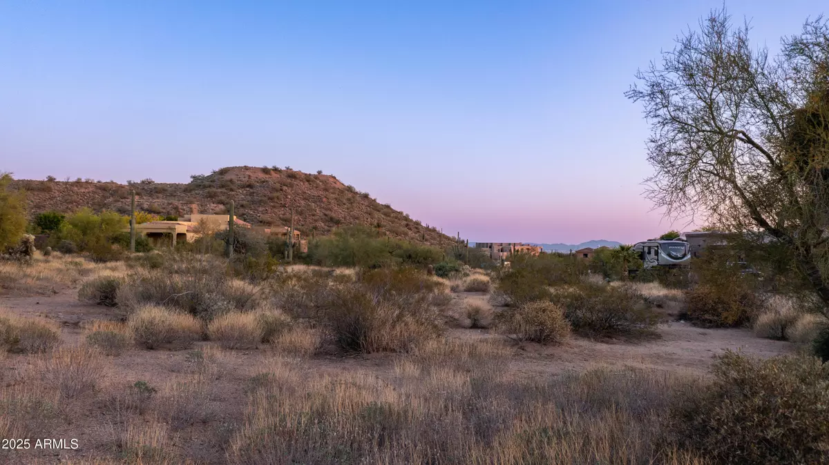 Mesa, AZ 85207,8743 E Russell Street #-