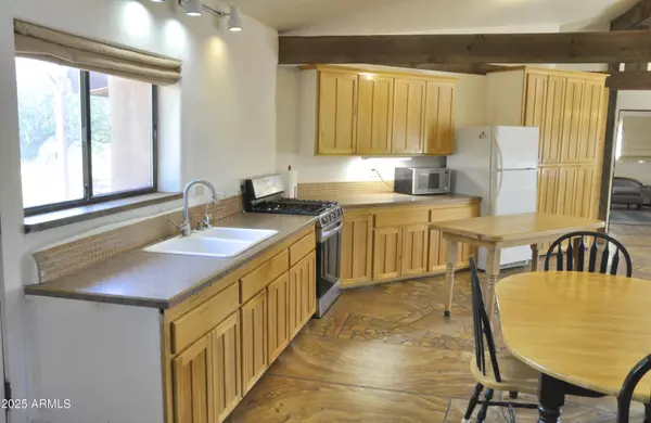Concho, AZ 85924,43 COUNTY ROAD N9157 --