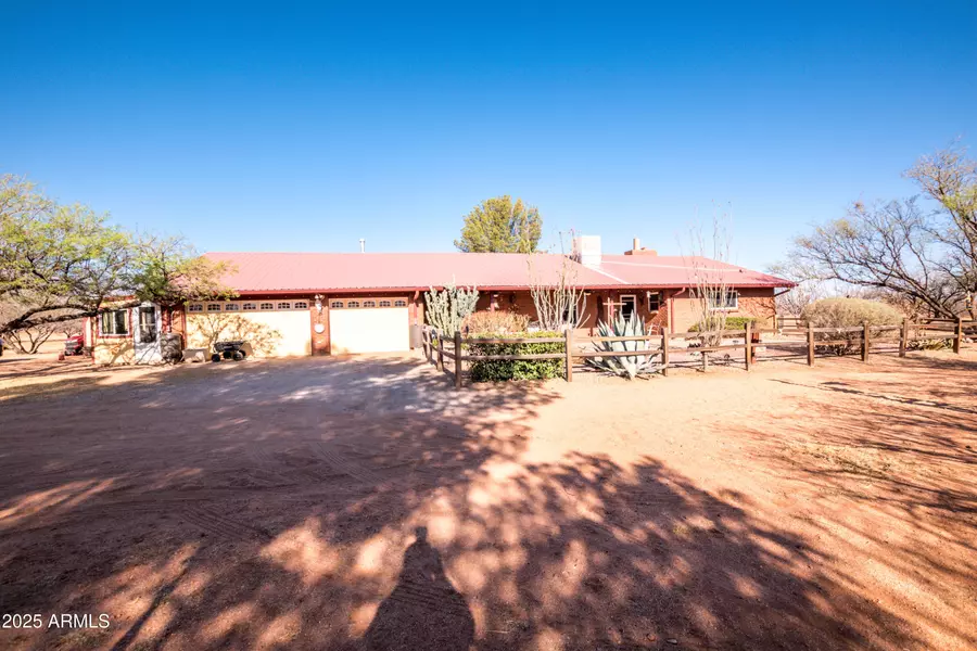 8144 E DAKOTA Road, Hereford, AZ 85615
