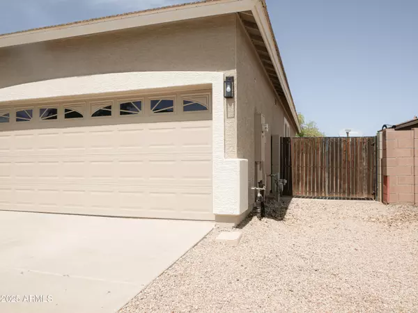 San Tan Valley, AZ 85143,1024 W AYRSHIRE Trail
