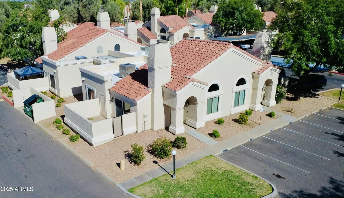 Chandler, AZ 85224,1111 W SUMMIT Place #52