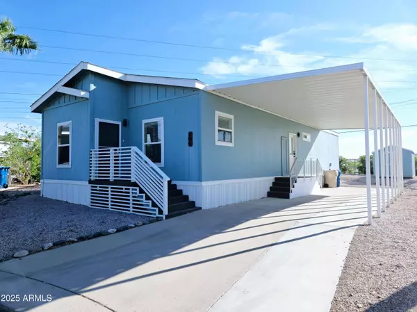 2000 S Apache Road #100, Buckeye, AZ 85326