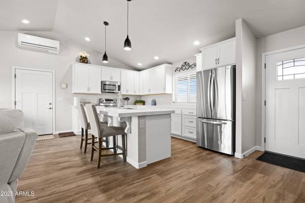 Peeples Valley, AZ 86332,16147 W Apache Way