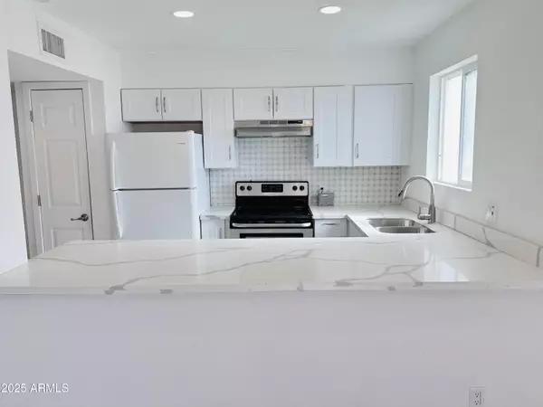 Phoenix, AZ 85008,4731 E BELLEVIEW Street