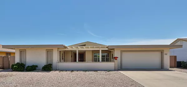 11025 W PINE HOLLOW Drive, Sun City, AZ 85351