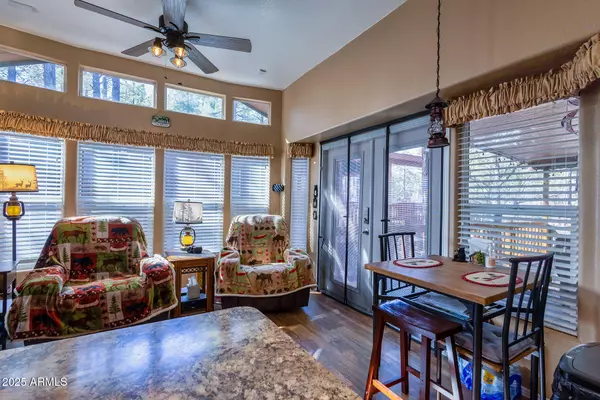 Show Low, AZ 85901,2231 E LARIAT Way