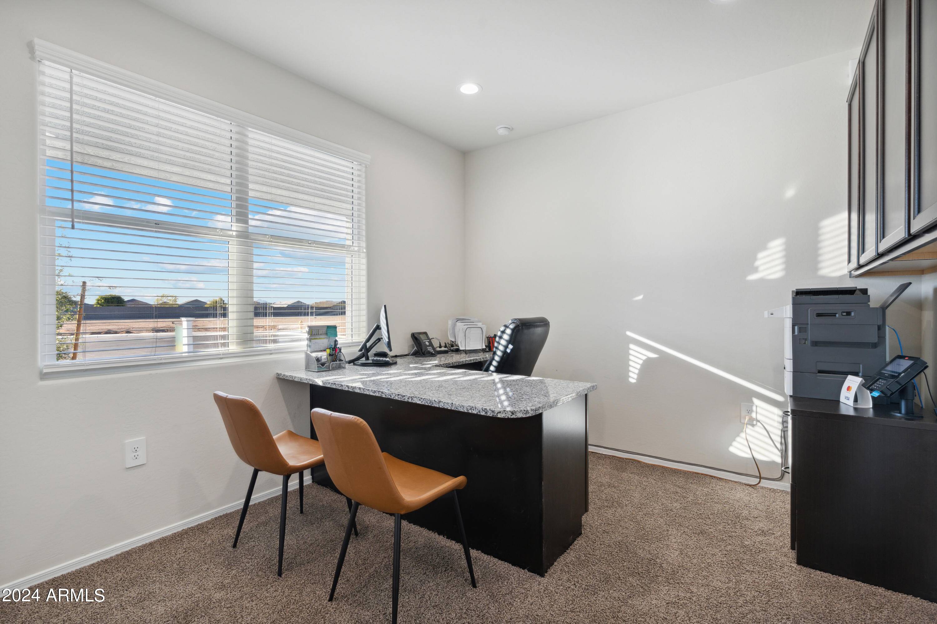 San Tan Valley, AZ 85143,5064 E MIDNIGHT STAR Drive