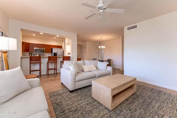 Scottsdale, AZ 85255,8880 E PARAISO Drive #118