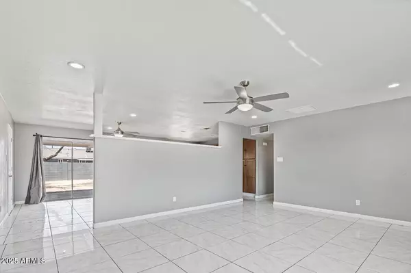 Phoenix, AZ 85033,7720 W INDIANOLA Avenue