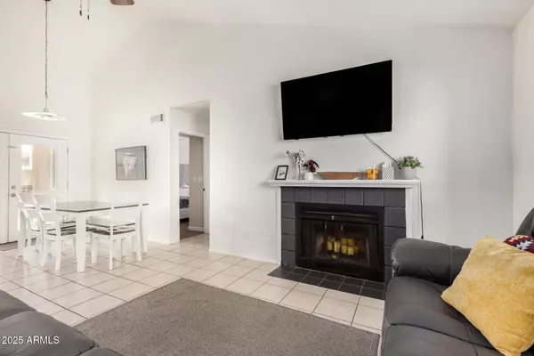 Tempe, AZ 85283,7229 S BUTTE Avenue