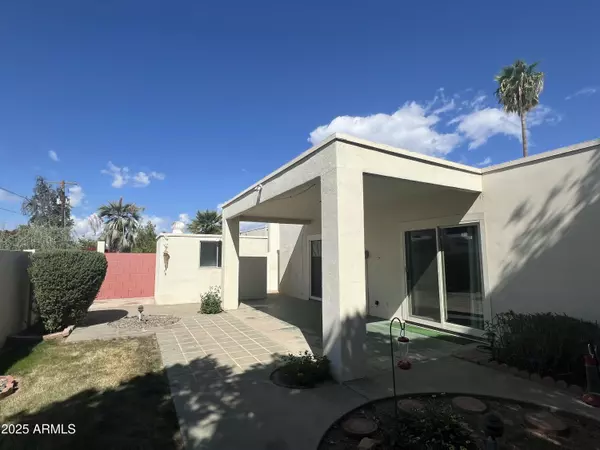 Phoenix, AZ 85018,4333 E FAIRMOUNT Avenue