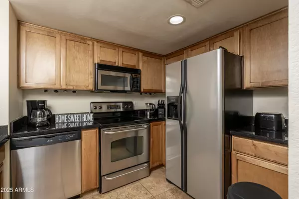 Scottsdale, AZ 85254,4850 E DESERT COVE Avenue #323